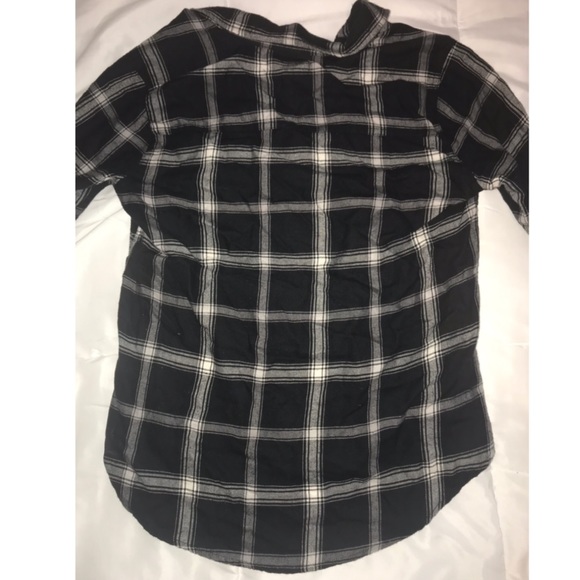 CUTE BLACK FLANNEL🖤 EMBROIDERED W/SEQUINS - Picture 2 of 4